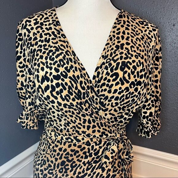 Faithfull The Brand Abbey Midi Wrap Dress - Picture 6 of 14